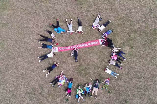 乾港集團(tuán)高層草原自駕游 乾港集團(tuán)高層草原自駕游